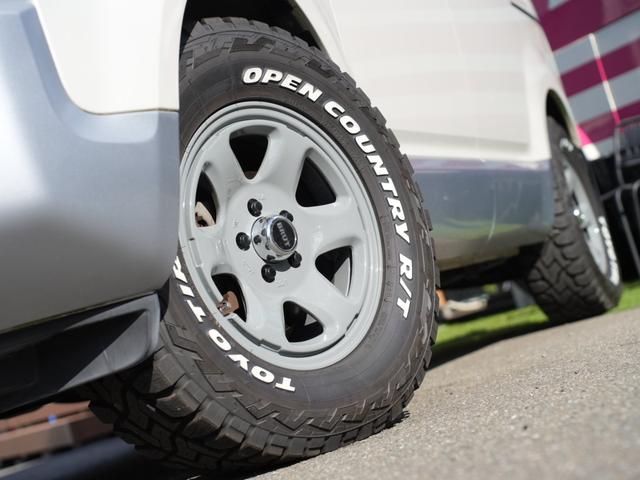 デリカＤ：５ Ｇ　パワーパッケージ　新品ＢＵＳＴＥＲＳ２０８０ＨＤ改／新品ＢＲＵＴホイール／新品ＴＯＹＯオープンカントリーＲＴ／９インチナビ／フルセグ／フリップダウンモニタ（アルパイン）／バックカメラ／両側パワースライドドア／１年保証付（16枚目）