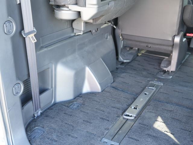 デリカＤ：５ Ｇ　パワーパッケージ　新品ＢＵＳＴＥＲＳ２０８０ＨＤ改／新品ＢＲＵＴホイール／新品ＴＯＹＯオープンカントリーＲＴ／９インチナビ／フルセグ／フリップダウンモニタ（アルパイン）／バックカメラ／両側パワースライドドア／１年保証付（46枚目）