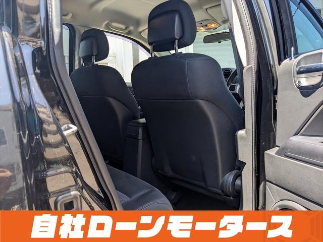 ジープ・コンパス アルティテュード　スポーツ　社外ナビ　フルセグＴＶ　ＤＶＤ　ＣＤ　バックサイドカメラ　クルーズコントロール　ヘッドライトレベライザー　フォグランプ　ルーフレール　ドアミラーヒーター　純正１７インチアルミホイール　キーレスキー（37枚目）