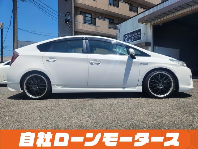 プリウス Ｌ　車高調　フルエアロ　１９インチＡＷ　レザー調シートカバー　ＬＥＤテール　ウッドコンビステアリング　ナビ　フルセグ　Ｂｌｕｅｔｏｏｔｈ　ＤＶＤ　ＭＳＶ　バックカメラ　ステアリングリモコン　オートライト（31枚目）