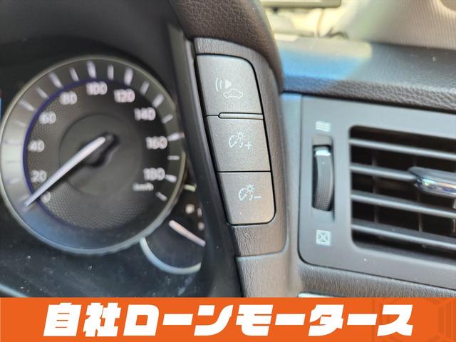 フーガハイブリッド ベースグレード　衝突軽減ブレーキ　レーンアシスト　ハーフレザーシート　パワーシート　ナビ　フルセグ　Ｂｌｕｅｔｏｏｔｈ　ＤＶＤ　ＭＳＶ　Ｓ／Ｒカメラ　インテリジェントペダル　１８インチＡＷ　アダプティブクルコン（64枚目）