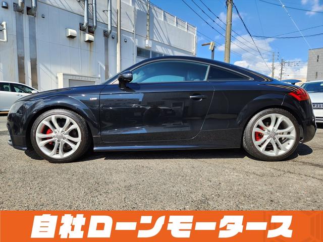 ＴＴクーペ ２．０ＴＦＳＩ　クワトロ　Ｓラインパッケージ　ハーフレザーシート　パワーシート　ナビ　フルセグ　Ｂｌｕｅｔｏｏｔｈ　ＤＶＤ　ＭＳＶ　１８インチＡＷ　オートスポイラー　ステアリングリモコン　革巻きステアリング　オートＨＩＤライト（12枚目）