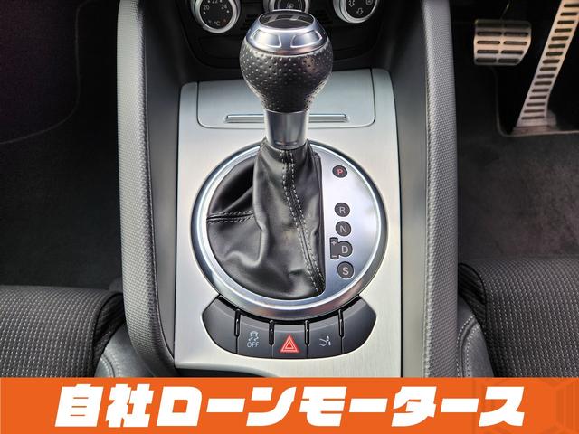 ＴＴクーペ ２．０ＴＦＳＩ　クワトロ　Ｓラインパッケージ　ハーフレザーシート　パワーシート　ナビ　フルセグ　Ｂｌｕｅｔｏｏｔｈ　ＤＶＤ　ＭＳＶ　１８インチＡＷ　オートスポイラー　ステアリングリモコン　革巻きステアリング　オートＨＩＤライト（72枚目）
