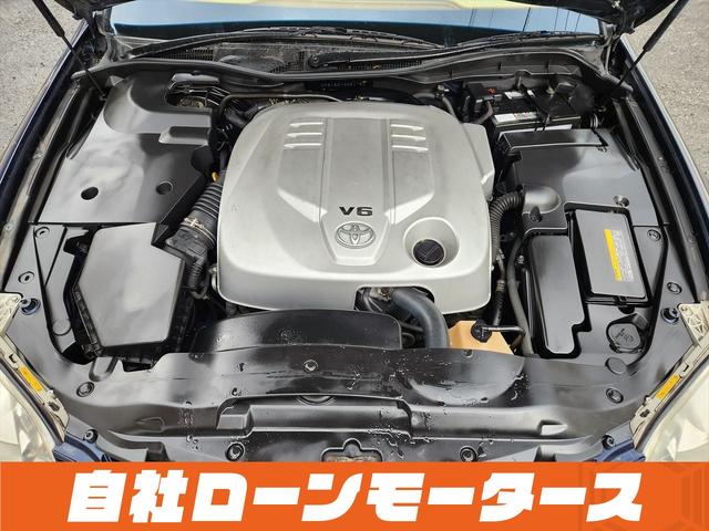 クラウン ロイヤルサルーン　ダークブルーマイカ　ナビ　フルセグ　ＭＳＶ　バックカメラ　クルーズコントロール　オートＨＩＤヘッドライト　フォグランプ　パワーシート　ステアリングリモコン　１６インチＡＷ　電動格納式ミラー（80枚目）