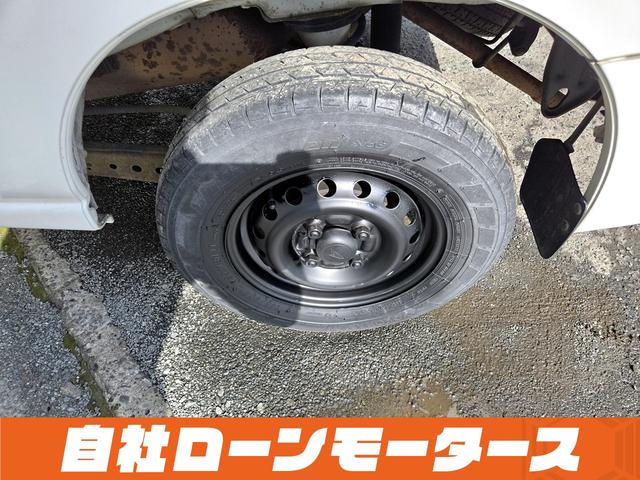 ハイゼットカーゴ ＤＸ　オフホワイト　５速ミッション　マッドブラックルーフ塗装　ハイルーフ　ダブルエアバッグ　エアコン　パワステ　パワーウィンドウ　両側スライドドア　キーレスエントリー　フロアマット　ドアバイザー（53枚目）