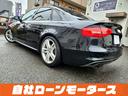 ２．０ＴＦＳＩ　Ｓラインパッケージ　自社ローン　全国対応　車高調　黒ハーフレザー　ＨＤＤナビＴＶ　ＤＶＤ　Ｂｌｕｅｔｏｏｔｈ　ＭＳＶ　前後ソナー　バックカメラ　１８アルミ　パドルシフト　オートＨＩＤ　スマートキー(4枚目)