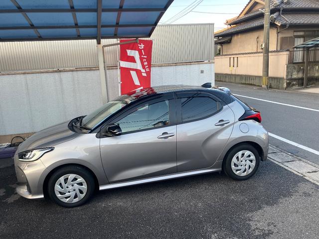 ヤリス Ｇ　ワンオーナー　禁煙車　車検整備渡し　全方位カメラ　前後ソナー　ディスプレイオーディオ　Ｂｌｕｅｔｏｏｔｈ　テレビ　ＥＴＣ　ＬＥＤライト　車線逸脱防止装置　両席シートヒーター　スペアキー（7枚目）