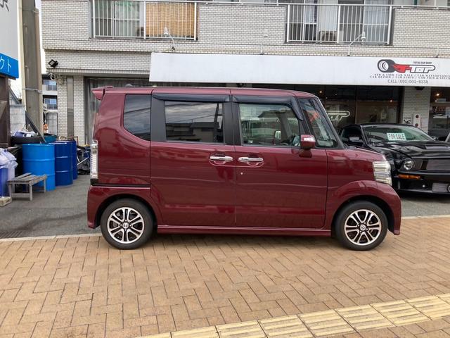 Ｎ－ＢＯＸカスタム Ｇ　ＳＳパッケージ　純正アルミホイール　車検令和８年１２月　両側パワースライド　スマートキー　フォグランプ（5枚目）