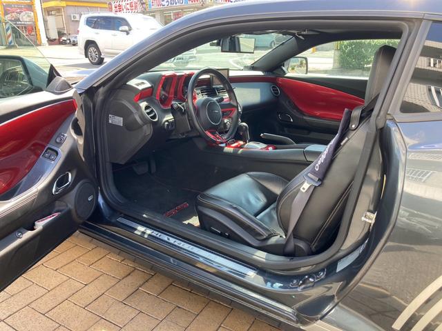 シボレーカマロ ＳＳ　ＲＳ　ディーラー車　社外ホイール　マフラー　ＥＴＣ　バックカメラ　サンルーフ（8枚目）