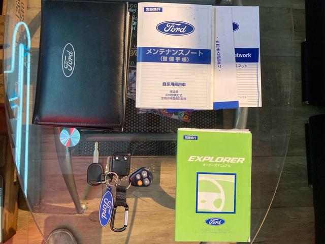 エクスプローラー エディバウアー　ディーラー車　右ハンドル　リフトアップ　１ナンバー　ディスプレイオーディオ　バックモニター　バイパーセキュリティ　社外マフラー　　記録簿（24枚目）