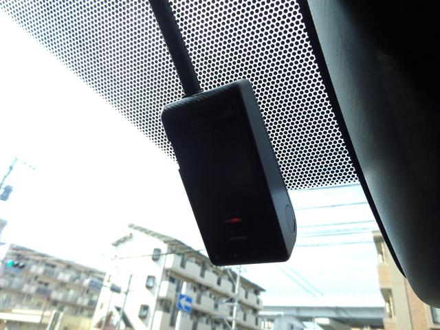 ハイブリッドＸ　後期型　ＳＤナビ　ＴＶ　Ｂカメラ　Ｂｌｕｅｔｏｏｔｈ　衝突被害軽減　車線逸脱防止　クルーズコントロール　Ｄレコ　スマートキー　Ｐスタート　ＬＥＤライト　７人乗り　両側自動ドア　全国対応２年保証(22枚目)