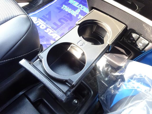 エスクァイア ハイブリッドＧｉ　９型ＳＤナビ　地デジ　Ｂカメ　Ｂｌｕｅｔｏｏｔｈ　衝突被害軽減　車線逸脱防止　クルコン　革シートヒーター　Ｄレコ　前後ＵＳＢポート　ＬＥＤライト　スマートキー　社外ＡＷ　両側自動ドア　全国対応２年保証（34枚目）