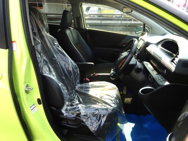 シエンタ ハイブリッドＧ　クエロ　ＳＤナビ　地デジ　Ｂカメラ　ＢＴ　衝突被害軽減　車線逸脱防止　クリアランスソナー　クルコン　ステアリング＆シートヒーター　Ｄレコ　ＵＳＢポート　ハーフレザーシート　ＡＷ　両側自動ドア　全国対応２年保証（7枚目）