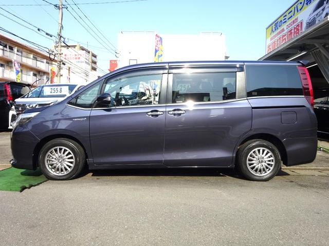 鮮やかなカラーのエスクァイアです！！