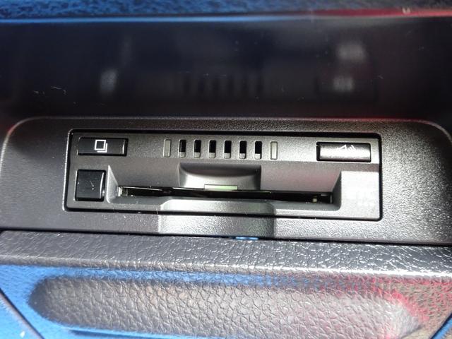ヴォクシー ハイブリッドＶ　９型ＳＤナビ　地デジ　Ｂカメラ　Ｂｌｕｅｔｏｏｔｈ　衝突被害軽減　車線逸脱防止　クルーズコントロール　シートヒーター　７人乗り　ＬＥＤライト　スマートキー　アルミ　両側自動ドア　全国対応２年保証（31枚目）
