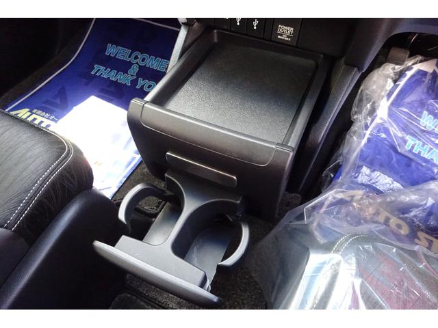 オデッセイ アブソルート・Ｘホンダセンシングアドバンスドパッケジ　メモリーナビ　地デジ　マルチビューカメラ　ＨＤＭＩ　ＵＳＢポート　衝突被害軽減　車線逸脱防止　アダプティブクルコン　ハーフレザーＰシート　前後ドラレコ　社外１８ＡＷ　両側自動ドア　全国対応２年保証（36枚目）