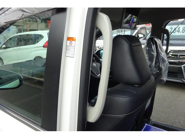 エスクァイア ハイブリッドＧｉ　ＳＤナビ　地デジ　Ｂカメラ　１１型後席モニター　Ｂｌｕｅｔｏｏｔｈ　衝突被害軽減　車線逸脱防止　クルコン　革シートヒーター　７人乗　ＬＥＤライト　スマートキー　ＡＷ　両側自動ドア　全国対応２年保証（24枚目）