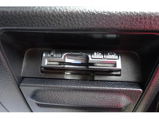 ヴォクシー ハイブリッドＶ　ＳＤナビ　地デジ　Ｂカメラ　１１型後席モニター　Ｂｌｕｅｔｏｏｔｈ　衝突被害軽減　車線逸脱防止　クルーズコントロール　シートヒーター　７人乗りウォークスルー　ＡＷ　両側自動ドア　全国対応２年保証（31枚目）