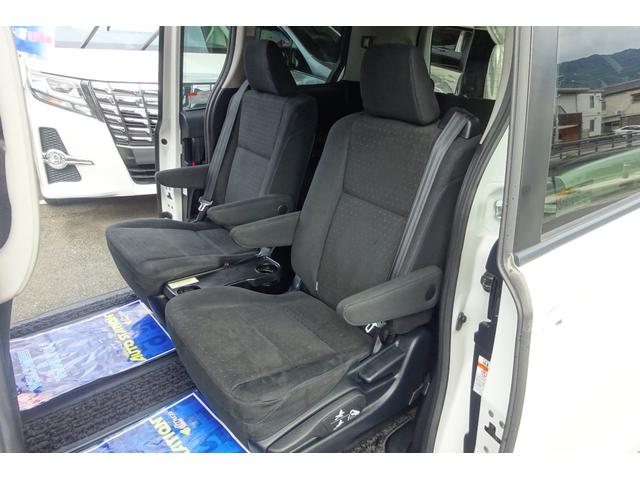 ノア ハイブリッドＧ　９型ＳＤナビ　地デジ　Ｂカメラ　１２．１型後席モニター　Ｂｌｕｅｔｏｏｔｈ　衝突被害軽減　車線逸脱防止　クルコン　シートヒーター　ＵＳＢポート　７人乗りウォークスルー　両側自動ドア　全国対応２年保証（8枚目）