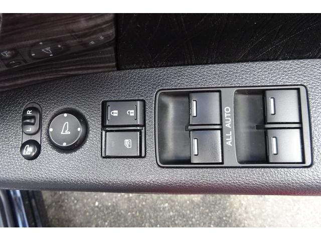 オデッセイ アブソルート・Ｘホンダセンシング　ＳＤナビ　地デジ　Ｂカメラ　後席モニター　ＢＴ　アダプティブクルコン　衝突被害軽減　車線逸脱防止　ハーフレザーＰシート　７人乗りオットマン　ＬＥＤライト　スマートキー　両側自動ドア　全国対応２年保証（29枚目）