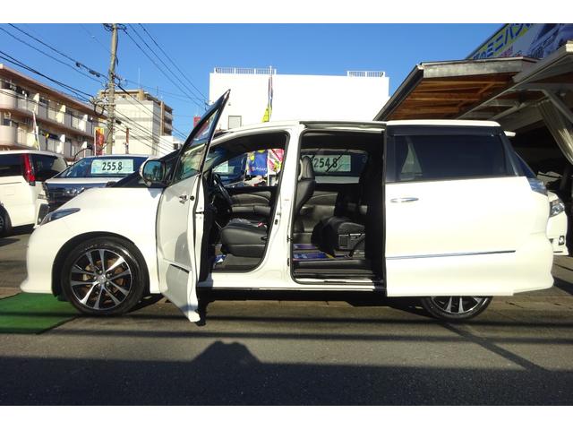 エスティマ アエラス　プレミアムエディション　８型ＳＤナビ　地デジ　Ｂカメラ　１１型後席モニター　Ｂｌｕｅｔｏｏｔｈ　クルコン　ハーフレザーシート　７人乗りオットマン　Ｐシート　ＨＩＤライト　スマートキー　１８ＡＷ　両側自動ドア　全国対応２年保証（4枚目）