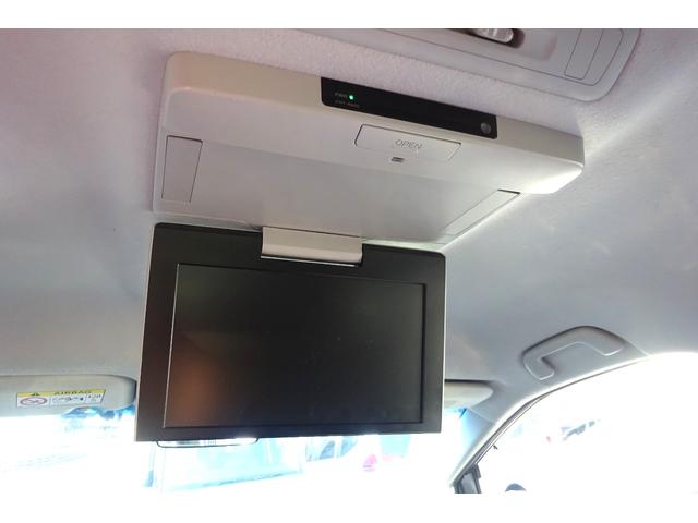 エスティマ アエラス　プレミアムエディション　８型ＳＤナビ　地デジ　Ｂカメラ　１１型後席モニター　Ｂｌｕｅｔｏｏｔｈ　クルコン　ハーフレザーシート　７人乗りオットマン　Ｐシート　ＨＩＤライト　スマートキー　１８ＡＷ　両側自動ドア　全国対応２年保証（17枚目）