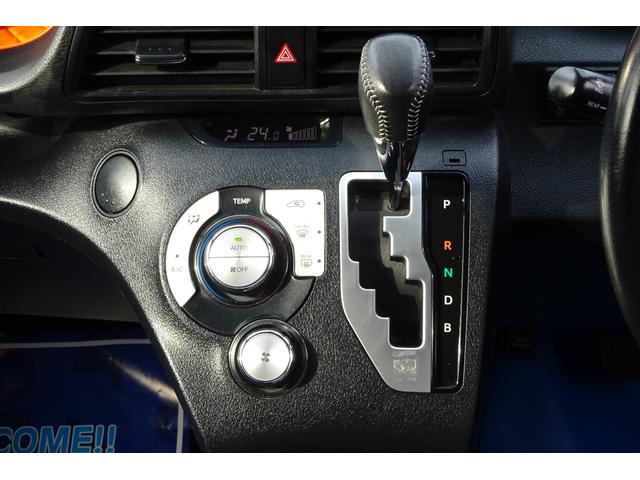 シエンタ ハイブリッド　ファンベースＧ　ＳＤナビ　地デジ　Ｂカメ　ＢＴ　衝突被害軽減　車線逸脱防止　クルコン　クリアランスソナー　シート＆ステアリングヒーター　ＵＳＢポート　前後Ｄレコ　スマートキー　１６ＡＷ　両側自動ドア　全国対応２年保証（14枚目）