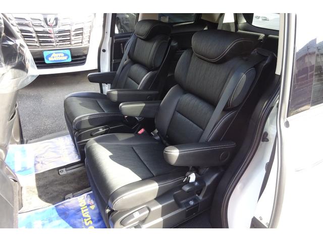 オデッセイ アブソルート・ＥＸホンダセンシング　ＳＤナビ　地デジ　Ｂカメラ　後席モニター　衝突被害軽減　車線逸脱防止　アダプティブクルコン　ＢＳＭ　ハーフレザーパワーシート　７人乗オットマン　ＵＳＢポート　１８ＡＷ　両側自動ドア　全国対応２年保証（8枚目）