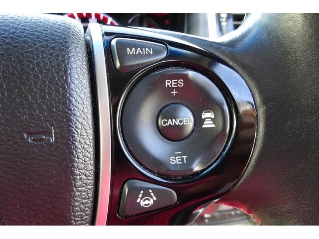 オデッセイ アブソルート・ＥＸホンダセンシング　ＳＤナビ　地デジ　Ｂカメラ　後席モニター　衝突被害軽減　車線逸脱防止　アダプティブクルコン　ＢＳＭ　ハーフレザーパワーシート　７人乗オットマン　ＵＳＢポート　１８ＡＷ　両側自動ドア　全国対応２年保証（20枚目）