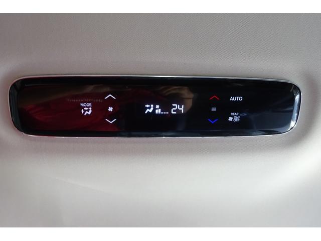 オデッセイ アブソルート・ＥＸホンダセンシング　ＳＤナビ　地デジ　Ｂカメラ　後席モニター　衝突被害軽減　車線逸脱防止　アダプティブクルコン　ＢＳＭ　ハーフレザーパワーシート　７人乗オットマン　ＵＳＢポート　１８ＡＷ　両側自動ドア　全国対応２年保証（22枚目）