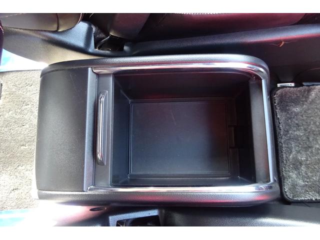 オデッセイ アブソルート・ＥＸホンダセンシング　ＳＤナビ　地デジ　Ｂカメラ　後席モニター　衝突被害軽減　車線逸脱防止　アダプティブクルコン　ＢＳＭ　ハーフレザーパワーシート　７人乗オットマン　ＵＳＢポート　１８ＡＷ　両側自動ドア　全国対応２年保証（33枚目）