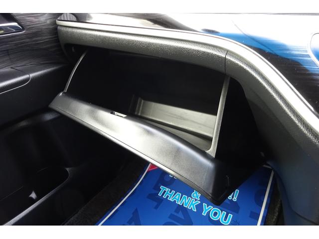 オデッセイ アブソルート・EXホンダセンシング SDナビ 地デジ Bカメラ 後席モニター 衝突被害軽減 車線逸脱防止 アダプティブクルコン BSM ハーフレザーパワーシート 7人乗りオットマン LEDライト 18AW 両側自動ドア 全国対応2年保証(29枚目)