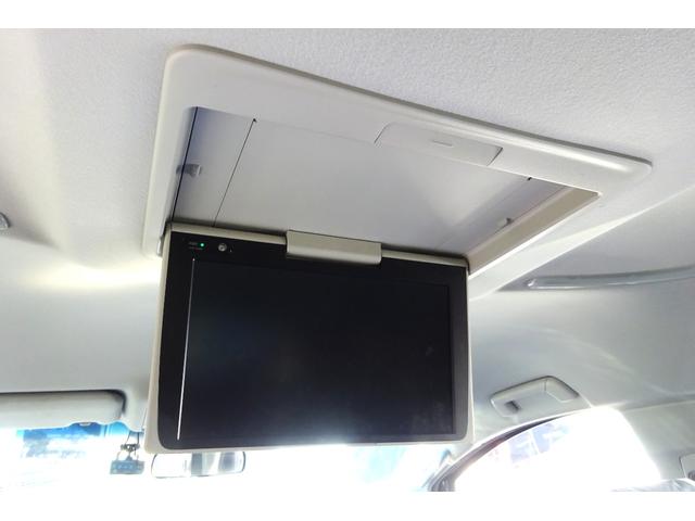 ヴェルファイア ２．５Ｚ　１０型ＳＤナビ　地デジ　Ｂカメラ　１２．１型後席モニター　ＢＴ　レーダークルーズ　衝突被害軽減　車線逸脱防止　ＨＤＭＩ　ＵＳＢポート　Ｄレコ　７人乗オットマン　１８ＡＷ　両側自動ドア　全国対応２年保証（18枚目）