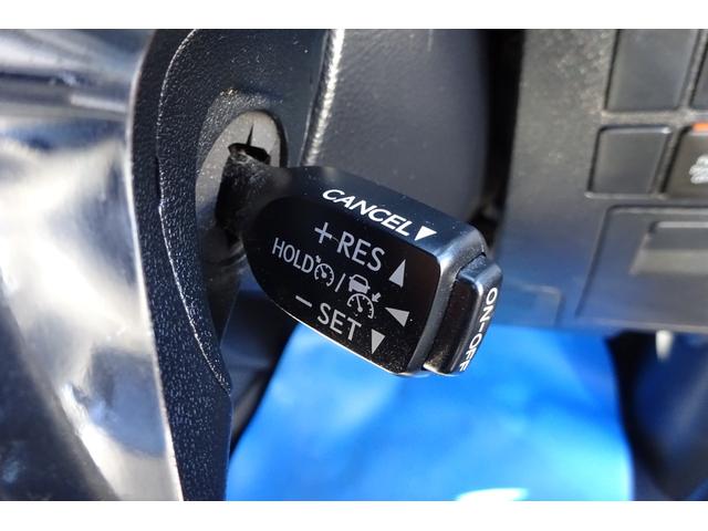 ヴェルファイア ２．５Ｚ　１０型ＳＤナビ　地デジ　Ｂカメラ　１２．１型後席モニター　ＢＴ　レーダークルーズ　衝突被害軽減　車線逸脱防止　ＨＤＭＩ　ＵＳＢポート　Ｄレコ　７人乗オットマン　１８ＡＷ　両側自動ドア　全国対応２年保証（25枚目）