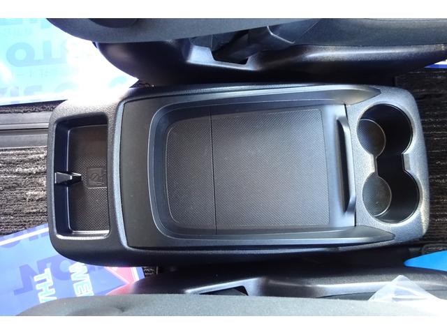 ヴェルファイア ２．５Ｚ　１０型ＳＤナビ　地デジ　Ｂカメラ　１２．１型後席モニター　ＢＴ　レーダークルーズ　衝突被害軽減　車線逸脱防止　ＨＤＭＩ　ＵＳＢポート　Ｄレコ　７人乗オットマン　１８ＡＷ　両側自動ドア　全国対応２年保証（38枚目）