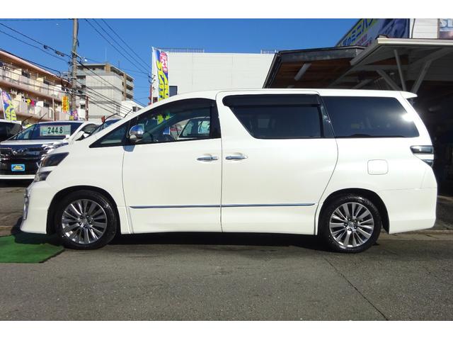 ヴェルファイア ２．４Ｚ　ゴールデンアイズＩＩ　アルパイン９型ＳＤナビ　地デジ　Ｂカメラ　後席モニター　ＢＴ　ＵＳＢ　クルコン　クリアランスソナー　ハーフレザーシート　７人乗りオットマン　パワーバックドア　両側自動ドア　全国対応２年保証（3枚目）