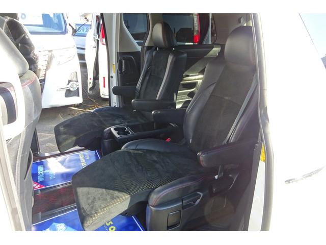 ヴェルファイア ２．４Ｚ　ゴールデンアイズＩＩ　アルパイン９型ＳＤナビ　地デジ　Ｂカメラ　後席モニター　ＢＴ　ＵＳＢ　クルコン　クリアランスソナー　ハーフレザーシート　７人乗りオットマン　パワーバックドア　両側自動ドア　全国対応２年保証（9枚目）