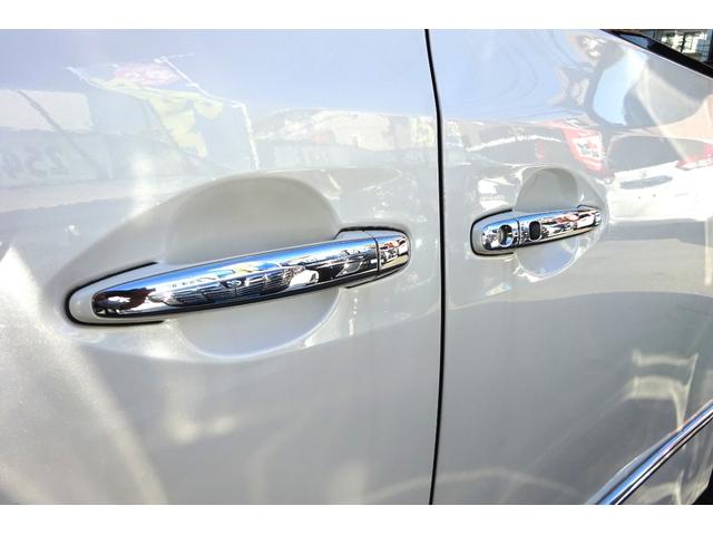 ヴェルファイア ２．４Ｚ　ゴールデンアイズＩＩ　アルパイン９型ＳＤナビ　地デジ　Ｂカメラ　後席モニター　ＢＴ　ＵＳＢ　クルコン　クリアランスソナー　ハーフレザーシート　７人乗りオットマン　パワーバックドア　両側自動ドア　全国対応２年保証（28枚目）