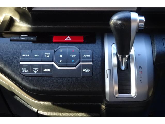 ステップワゴンスパーダ Ｚ　９型ＳＤナビ　地デジ　Ｂカメラ　後席モニター　最終型　クルーズコントロール　スマートキー　ＨＩＤライト　８人乗り　１６アルミ　両側自動ドア　全国対応２年保証（19枚目）