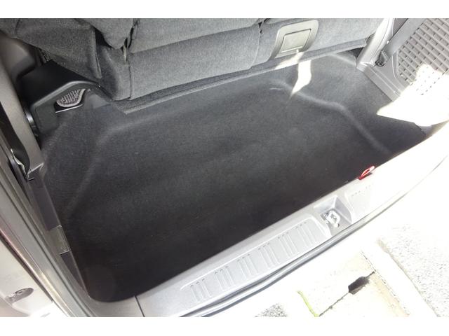 ステップワゴン Ｇ　インターナビＥセレクション　ＨＤＤインターナビ　地デジ　Ｂカメラ　後席モニター　クルーズコントロール　アイドリングストップ　ＵＳＢポート　純正カーテン　８人乗り　両側自動ドア　全国対応２年保証（12枚目）