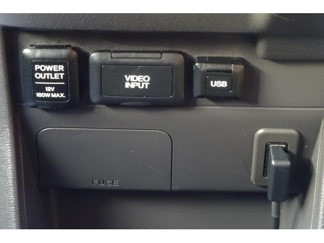 ステップワゴン Ｇ　インターナビＥセレクション　ＨＤＤインターナビ　地デジ　Ｂカメラ　後席モニター　クルーズコントロール　アイドリングストップ　ＵＳＢポート　純正カーテン　８人乗り　両側自動ドア　全国対応２年保証（22枚目）