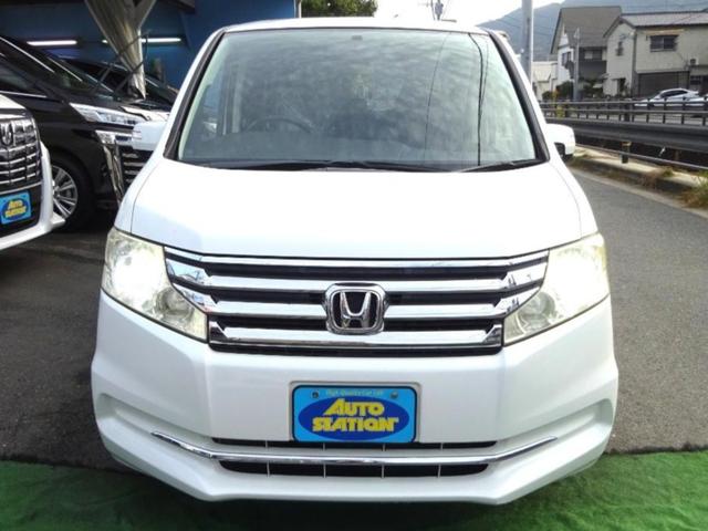 ステップワゴン Ｇ　インターナビＥセレクション　ＨＤＤインターナビ　地デジ　Ｂカメラ　後席モニター　クルーズコントロール　アイドリングストップ　ＵＳＢポート　８人乗り　ＨＩＤライト　ＥＴＣ　両側自動ドア　全国対応２年保証（2枚目）