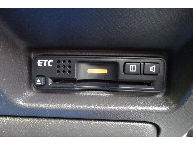 ステップワゴン Ｇ　インターナビＥセレクション　ＨＤＤインターナビ　地デジ　Ｂカメラ　後席モニター　クルーズコントロール　アイドリングストップ　ＵＳＢポート　８人乗り　ＨＩＤライト　ＥＴＣ　両側自動ドア　全国対応２年保証（27枚目）