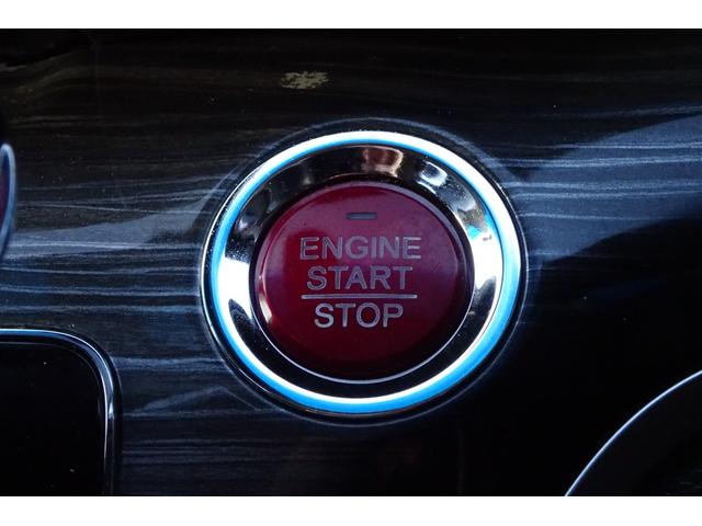 オデッセイ アブソルート・ＥＸ　ＳＤナビ　地デジ　Ｂカメラ　ＢＴ　衝突被害軽減　車線逸脱防止　アダクティブクルコン　ハーフレザーシート　パワーシート　７人乗りオットマン　ＢＳＭ　ＬＥＤライト　１８ＡＷ　両側自動ドア　全国対応２年保証（24枚目）