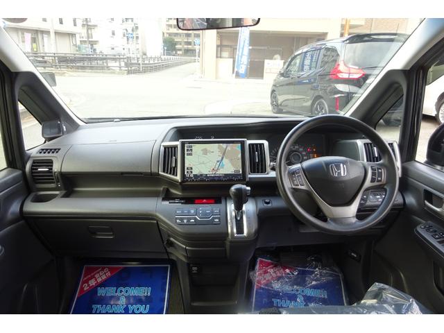 ステップワゴン Ｇ　コンフォートセレクション　９型ＳＤナビ　地デジ　Ｂカメラ　クルーズコントロール　スマートキー　アイドリングストップ　ＨＩＤライト　ＥＴＣ　８人乗り　両側自動ドア　全国対応２年保証（6枚目）