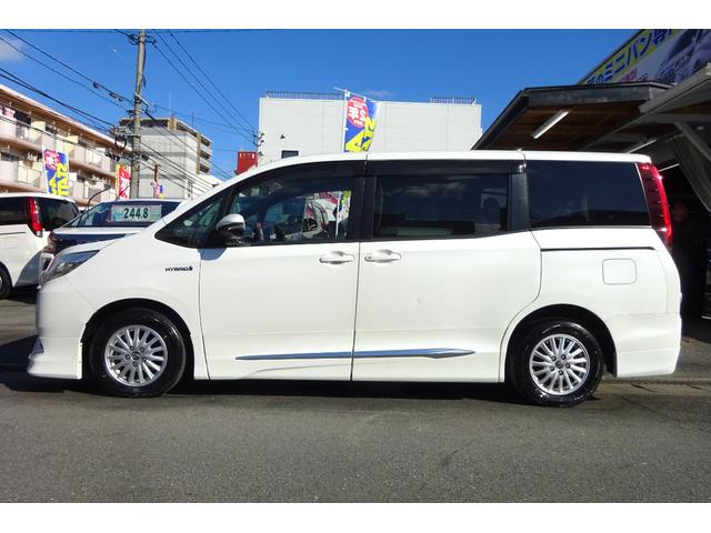 ノア ハイブリッドＸ　ディライトプラス　モデリスタエアロ　アルパイン９型ディスプレイオーディオ　Ｂカメラ　１１型後席モニター　アップルカープレイ　ＨＤＭＩ　Ｂｌｕｅｔｏｏｔｈ　ＵＳＢポート　ＬＥＤライト　両側自動ドア　全国対応２年保証（3枚目）