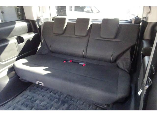 ステップワゴンスパーダ パワーエディション　９型ＳＤナビ　地デジ　Ｂカメラ　後席モニター　アイドリングストップ　スマートキー　ＨＩＤライト＆フォグ　８人乗り　１６アルミ　両側自動ドア　全国対応２年保証（9枚目）