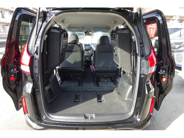 フリードハイブリッド ハイブリッド・ＥＸ　ホンダセンシング　ＳＤナビ　地デジ　Ｂカメラ　ＢＴ　衝突被害軽減　車線逸脱防止　アダクティブクルコン　シートヒーター　ハーフレザーシート　６人乗ウォークスルー　１５ＡＷ　両側自動ドア　全国対応２年保証（11枚目）