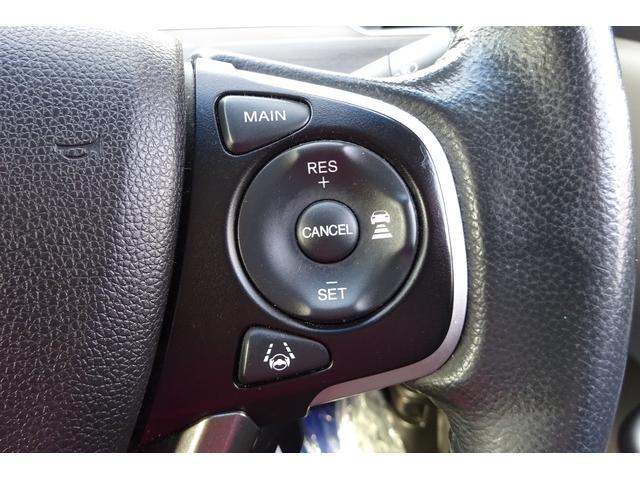 フリードハイブリッド ハイブリッド・ＥＸ　ホンダセンシング　ＳＤナビ　地デジ　Ｂカメラ　ＢＴ　衝突被害軽減　車線逸脱防止　アダクティブクルコン　シートヒーター　ハーフレザーシート　６人乗ウォークスルー　１５ＡＷ　両側自動ドア　全国対応２年保証（16枚目）