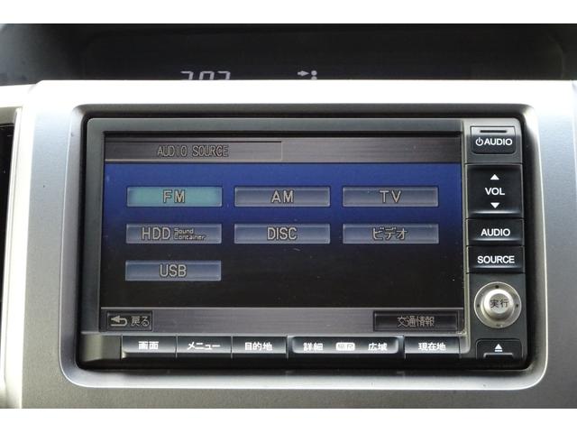 ステップワゴンスパーダ Ｚ　インターナビセレクション　ＨＤＤインターナビ　地デジ　Ｂカメラ　後席モニター　ＵＳＢポート　７人乗りウォークスルー　スマートキー　ＨＩＤライト　１６アルミ　両側自動ドア　全国対応２年保証（16枚目）